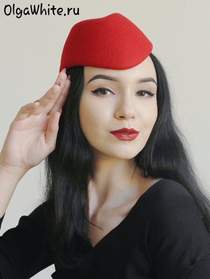 Красная шляпка пилотка купить в интернет-магазине